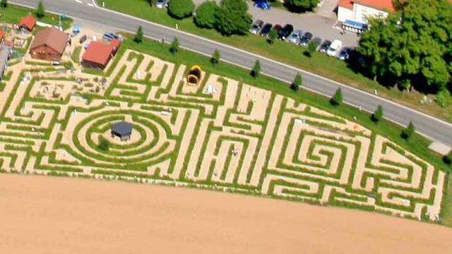 s_irrgarten-der-sinne-1 Tourismus Bad Lausick – Sehenswertes