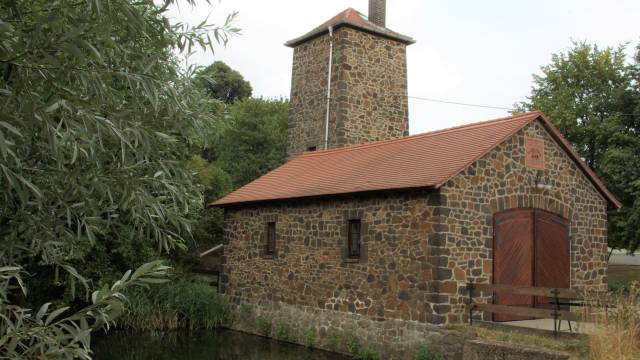 Spritzenhaus mit Schlauchturm Ballendorf, Spritzenhaus mit Schlauchturm