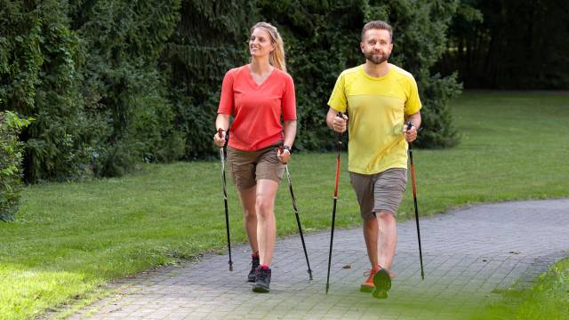 Nordic Walking im Kurpark Nordisches Gehen, Nordic Walking im Kurpark Bad Lausick